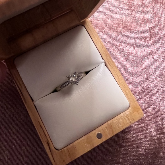Kay Jewelers Jewelry - Kay 1/2 carat diamond ring